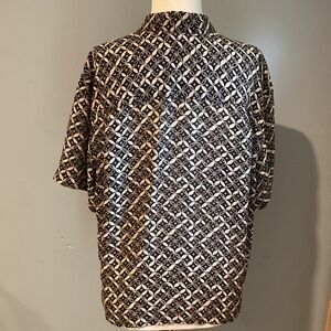 Women's Chaus Sport Blouse Button Front pocket shirt sleeve size 16